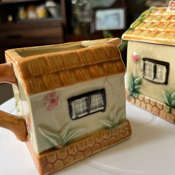 Vintage Cottage House - Picture 10 of 12